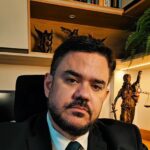 Advogado satiriza decisão do STJ sobre gratuidade a desembargador