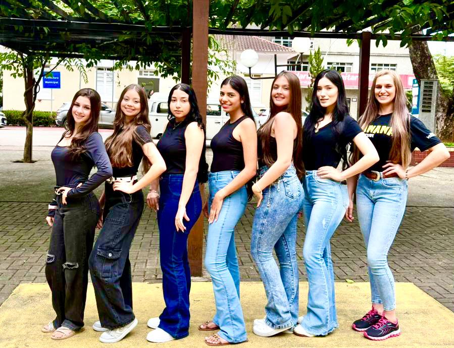 Leia mais sobre o artigo Conheça as candidatas à Rainha e Princesas da 50ª Festa da Banana e do Leite de Alfredo Chaves