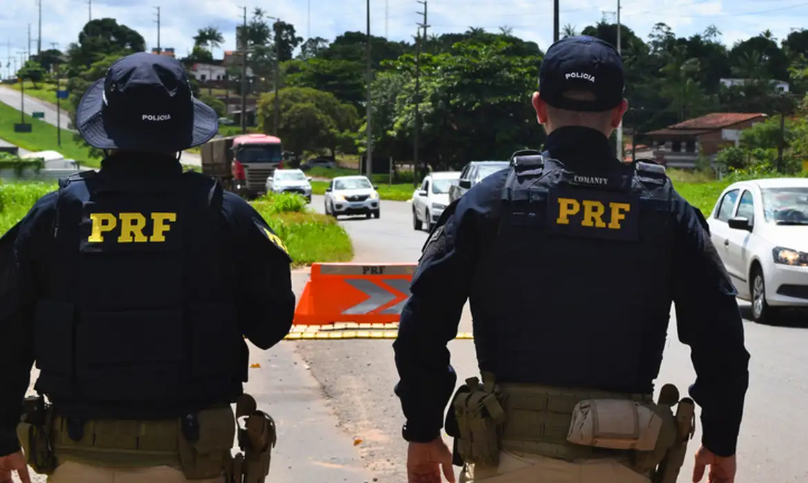 Leia mais sobre o artigo PRF inicia Operação Semana Santa na madrugada desta quinta-feira